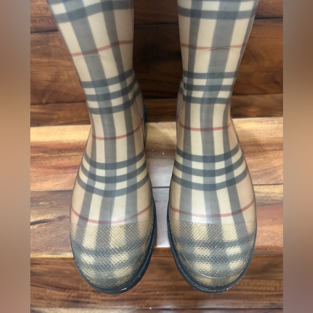 Burberry Rain/snow boots - Picture 7 of 16